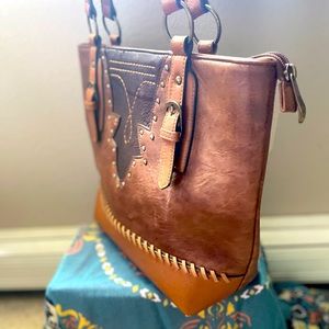 Justin Brand Leather Concealed Carry Tote